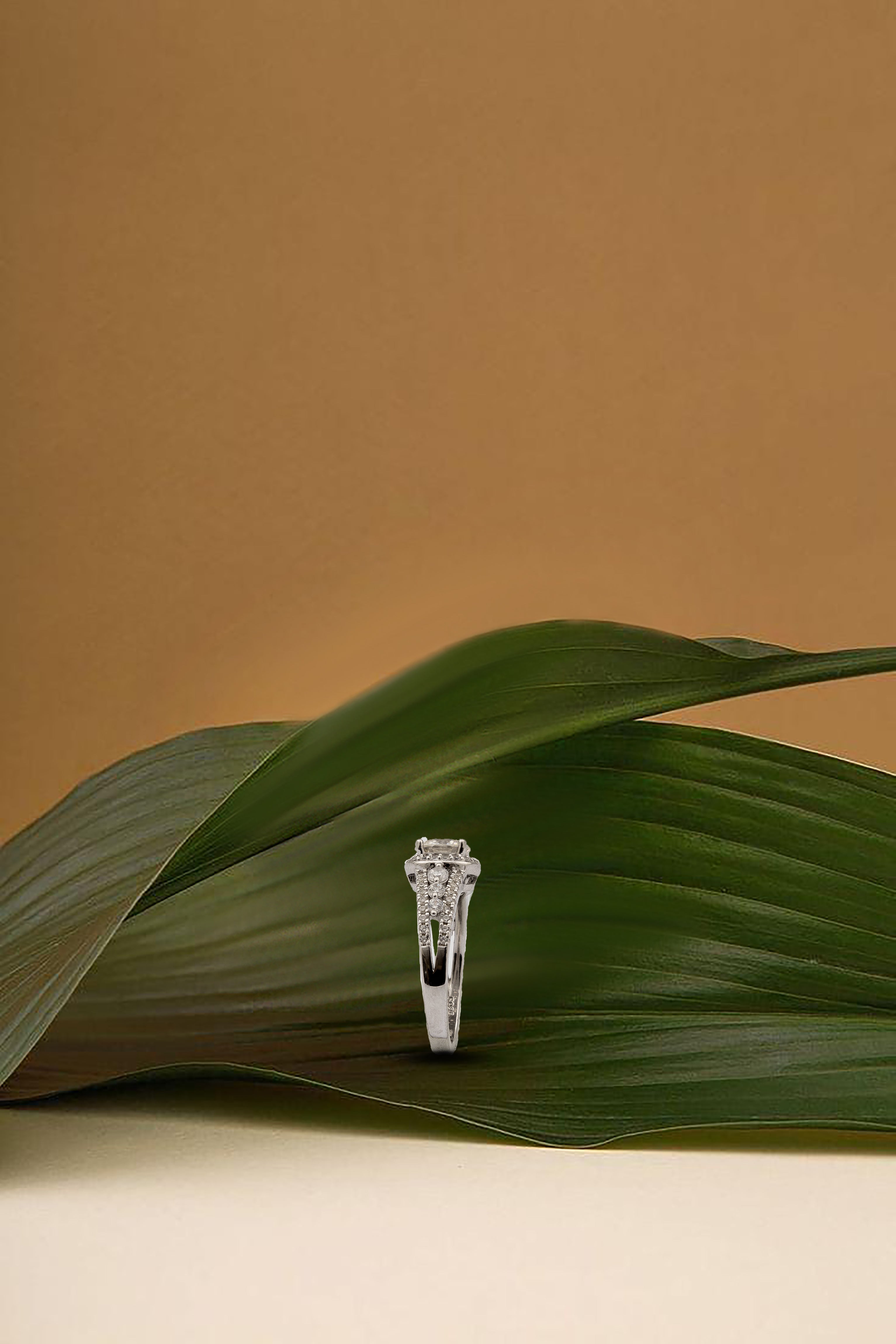 Sterling Silver Luxury Moissanite Ring Secondary image