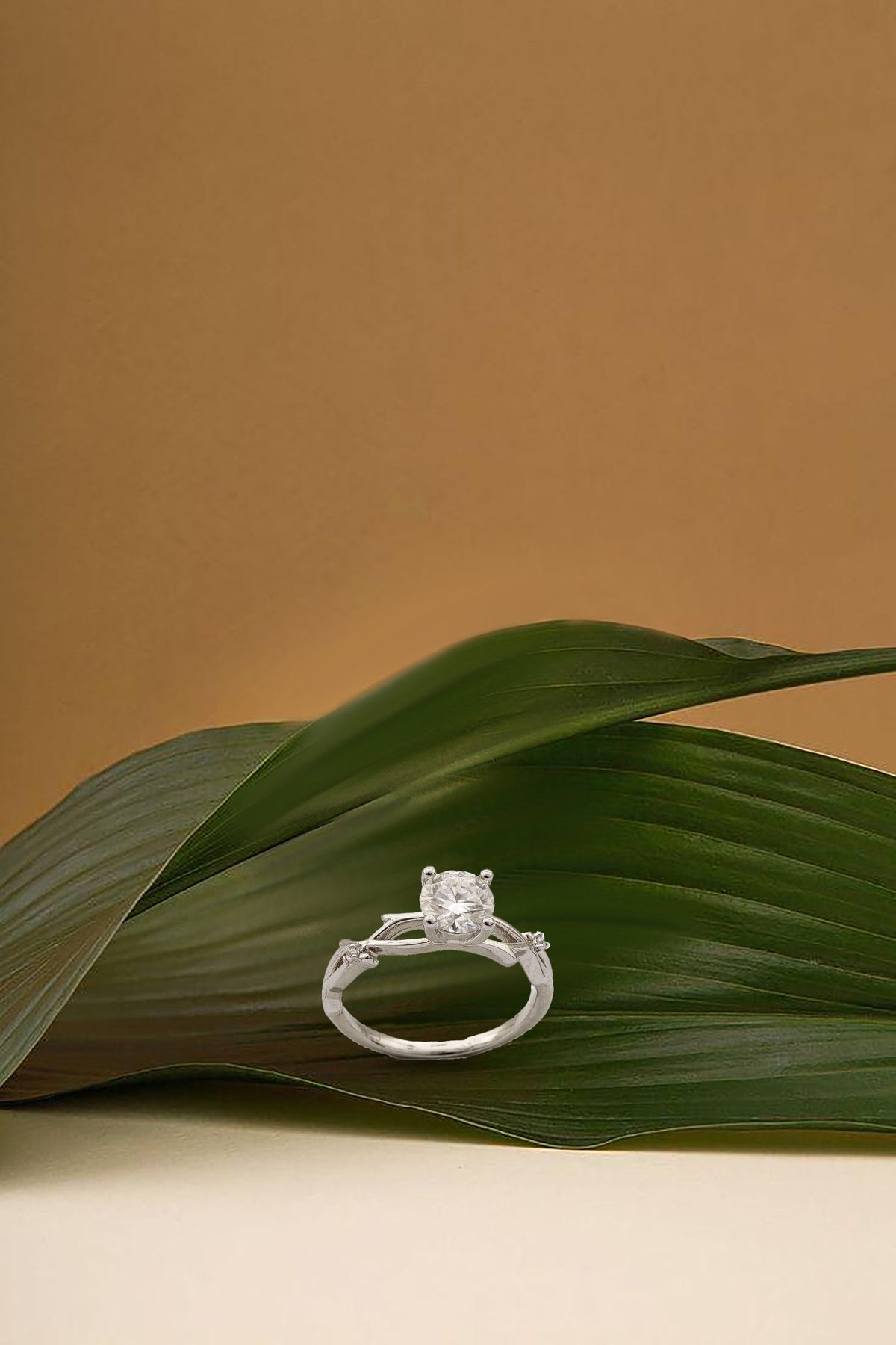 Luxury 1 Carat Moissanite Ring Main image