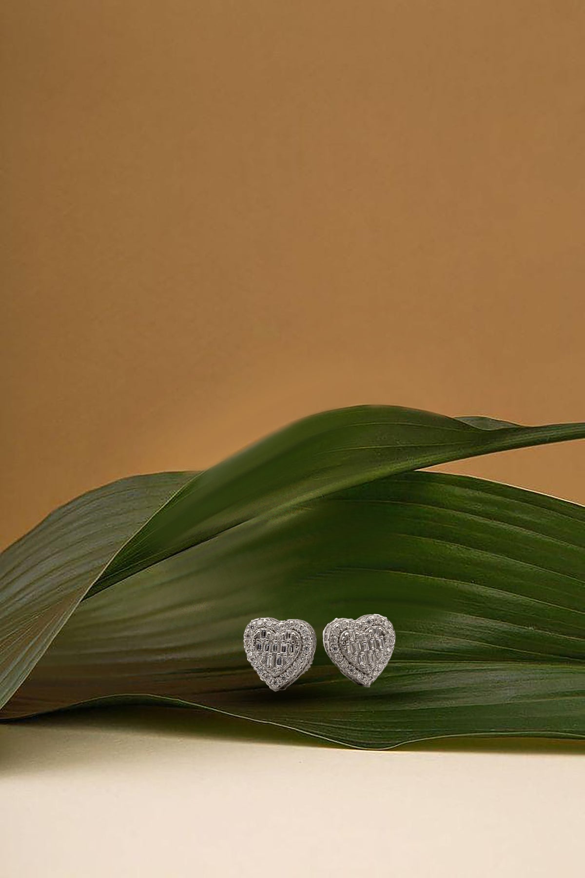 925 Sterling Silver Total 1 Carat Heart Shape Moissanite Earrings Main image
