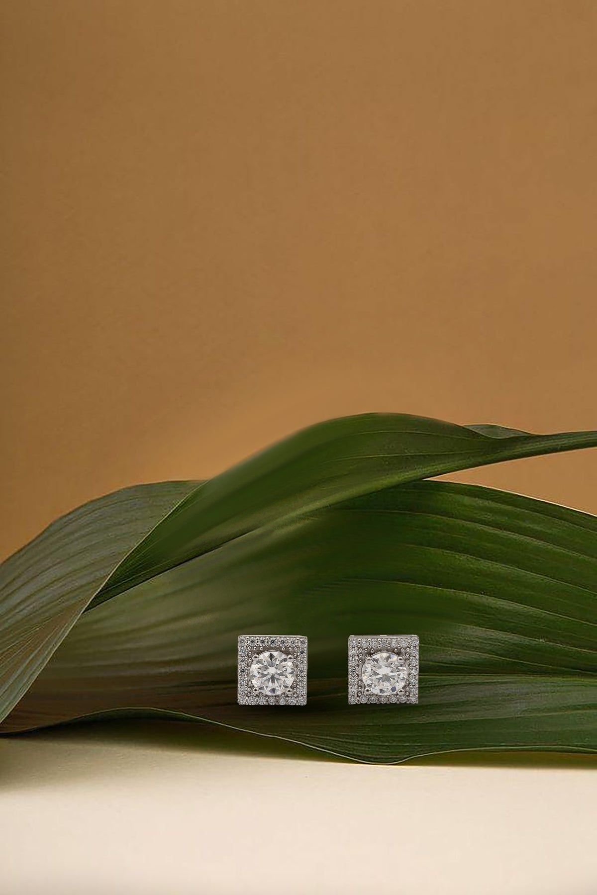 925 Sterling Silver 1 Carat Moissanite Earrings Main image