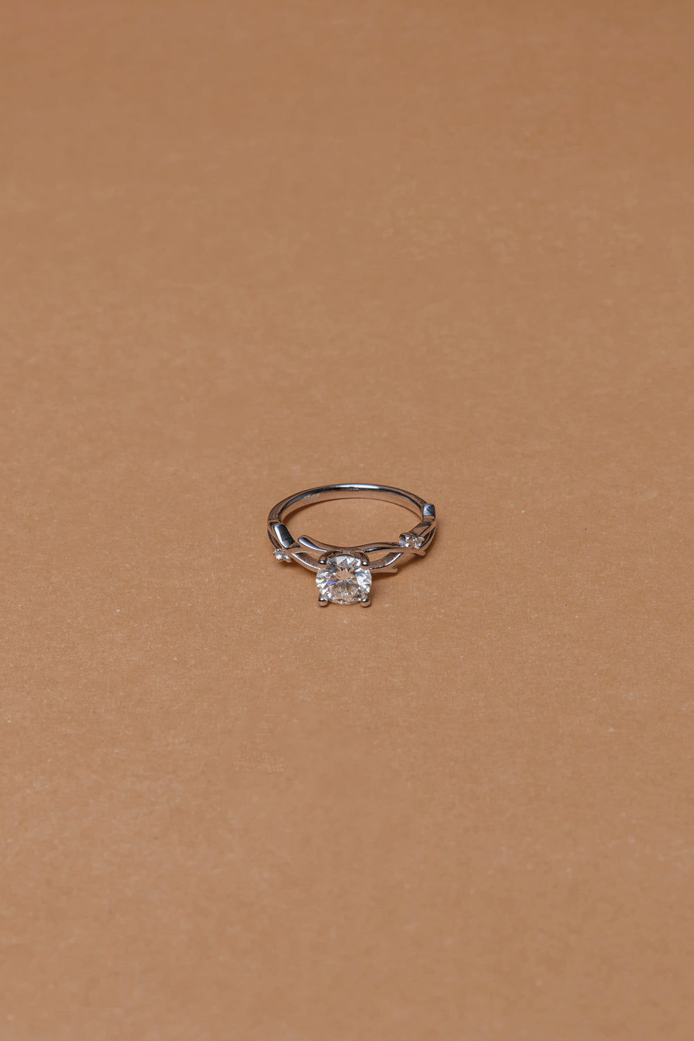 Luxury 1 Carat Moissanite Ring