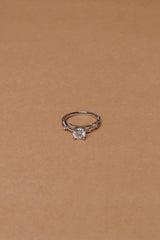 Luxury 1 Carat Moissanite Ring
