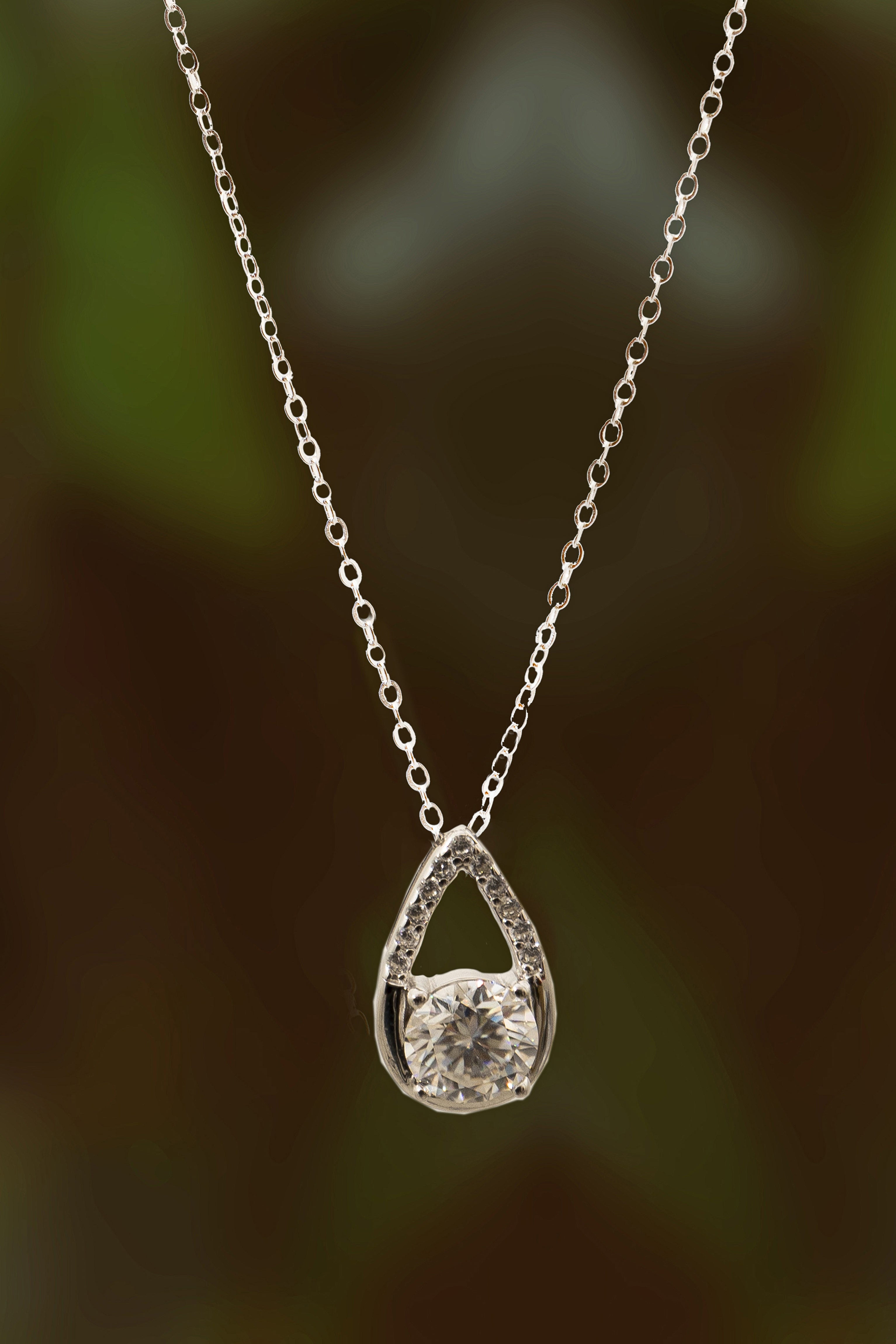 925 Sterling Silver Necklace with 1Carat Moissanite Stone