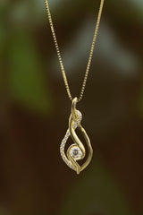 Exquisite Pendant Necklace with 1Carat Moissanite  Necklace 