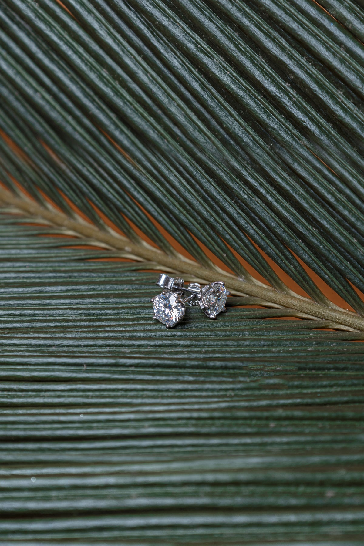 925 Sterling Silver  Rose Flower Moissanite Earings 2 carat ,1 carat each